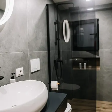 ベッド・アンド・ブレックファスト Karma Chic&style 2